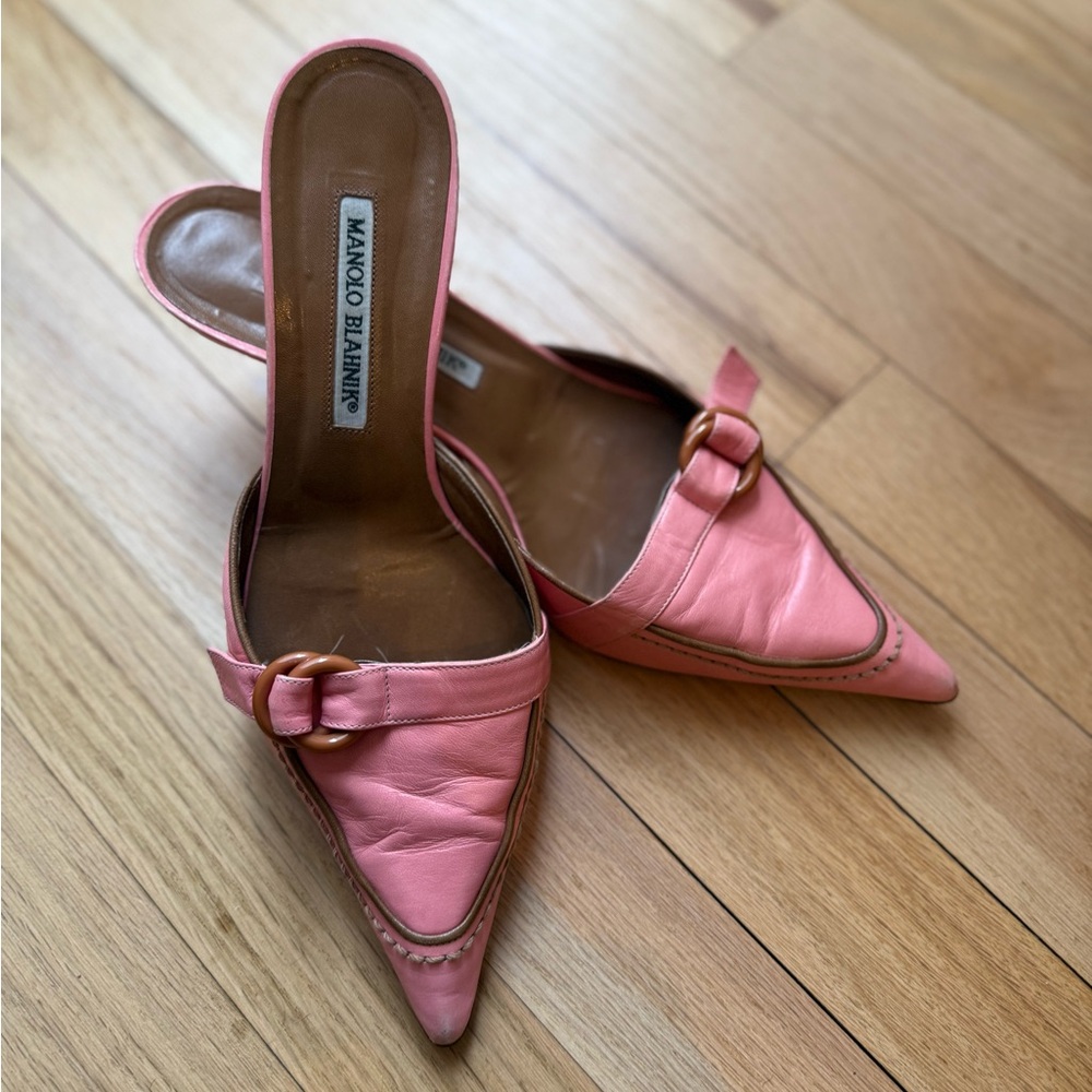 Vintage Manolo Blahnik Kitten Heels - Picture 10 of 12
